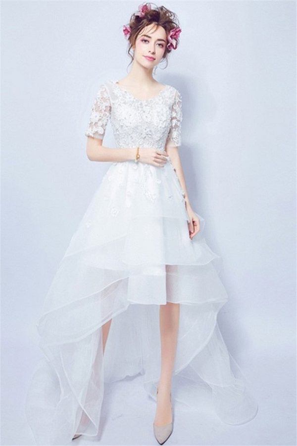 Cô dâu xinh đẹp trong thiết kế đầm mullet độc đáo
