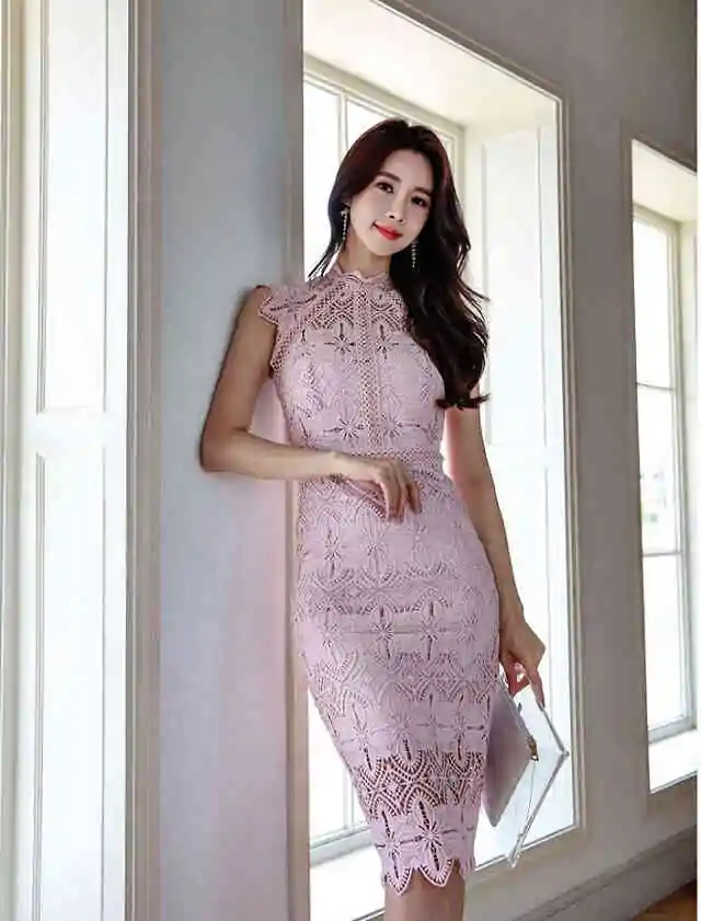 Đầm dành cho tuổi 40 đơn giản nhẹ nhàng nhưng cực sang chảnh