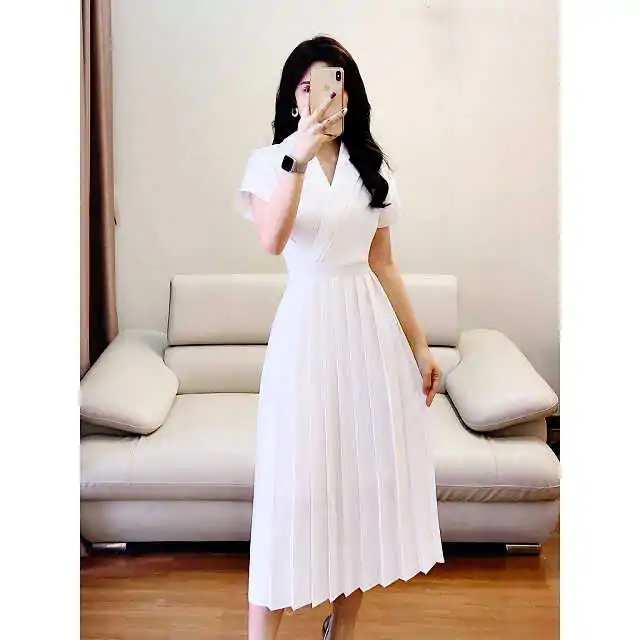 Vô số mẫu váy dành cho người vai to xinh đẹp tại Ngọc Bích Fashion